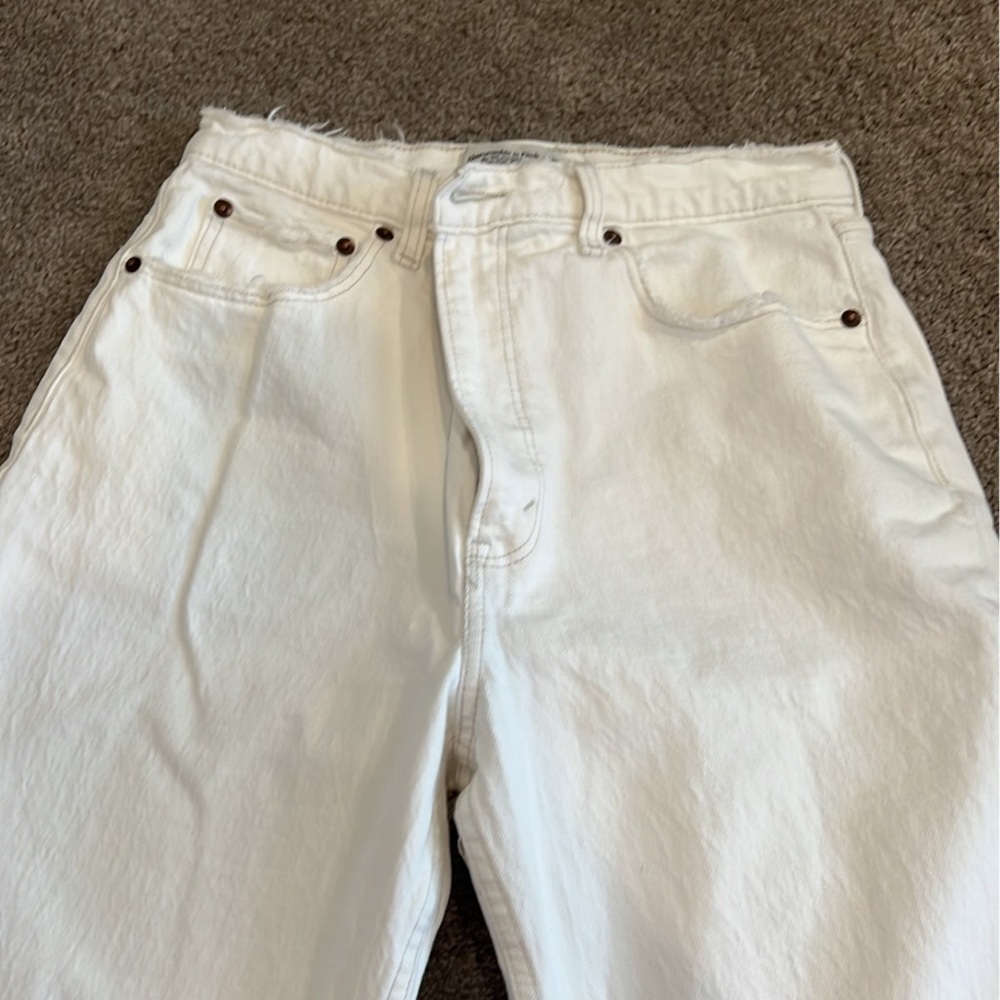 Abercrombie and fitch ultra high rise 90’s jeans